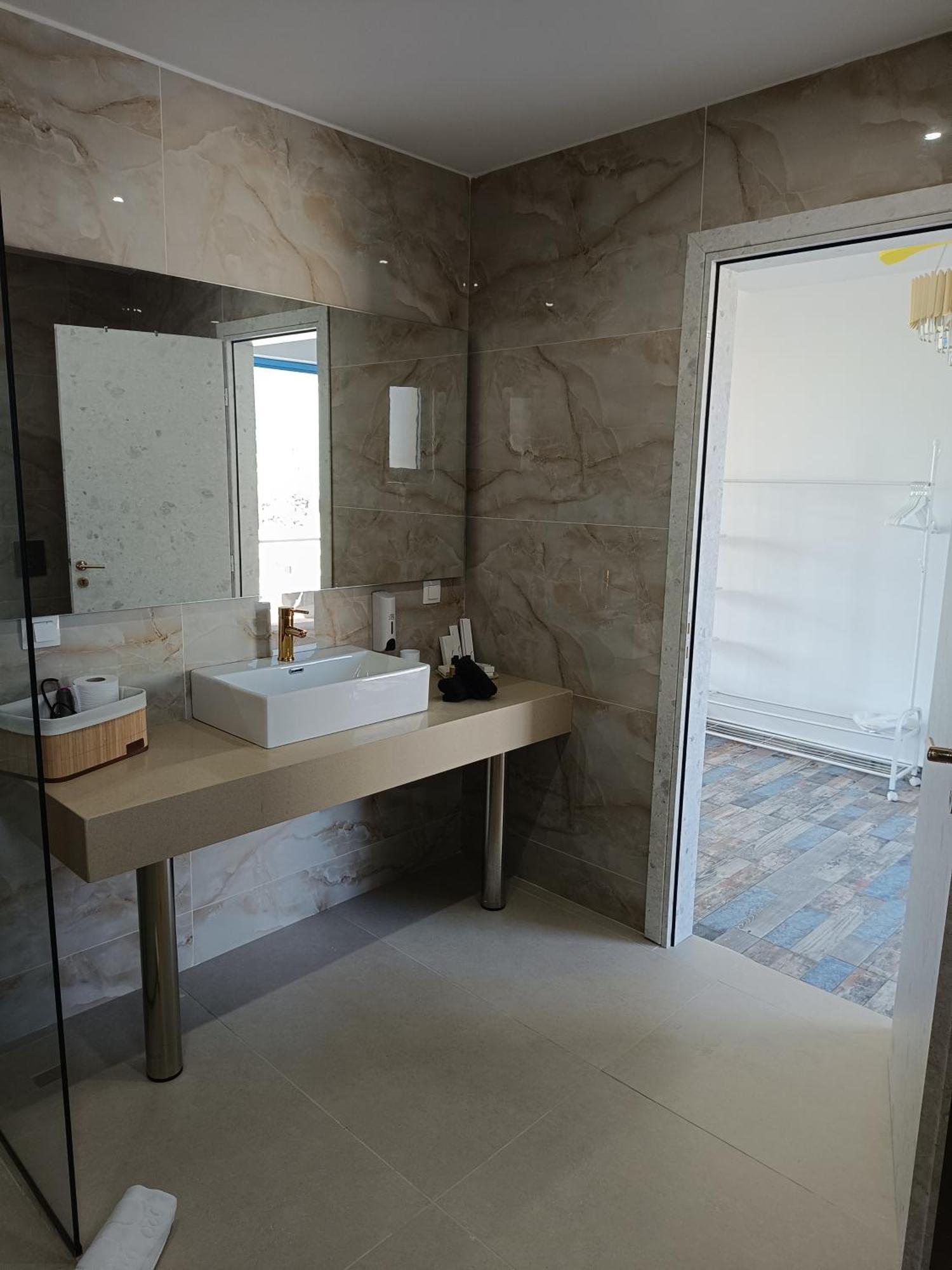 Haven Hotel 3*