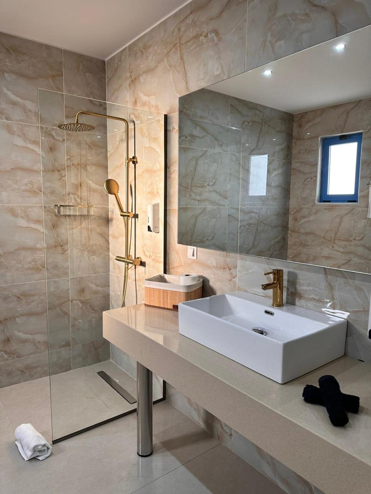Haven (adults Only) 3*